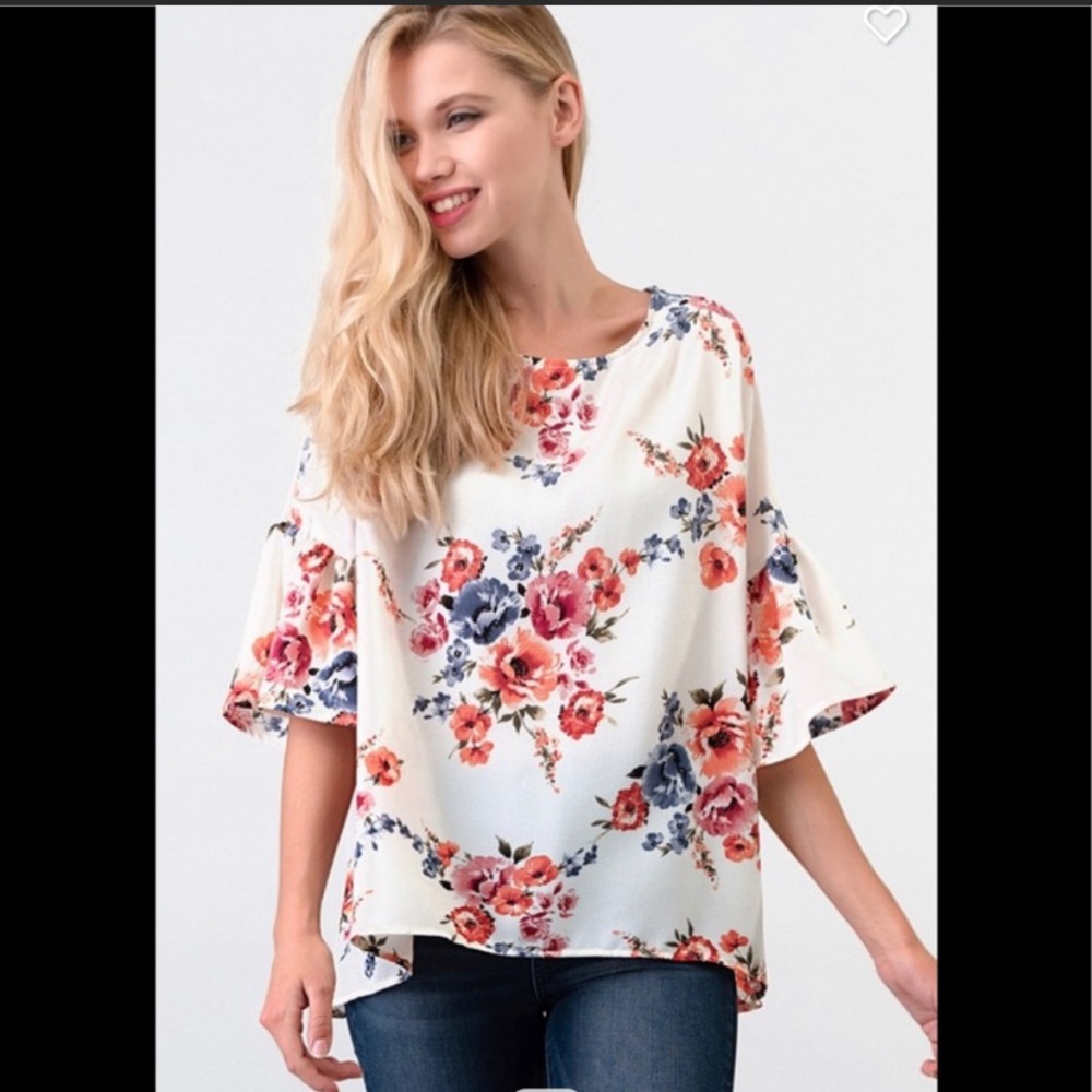 🆕 Ivory Floral Top🌸 - Picture 5 of 12